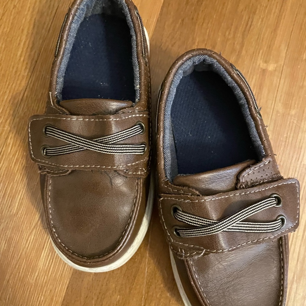 Brown boys boat Shoes, 8.5
